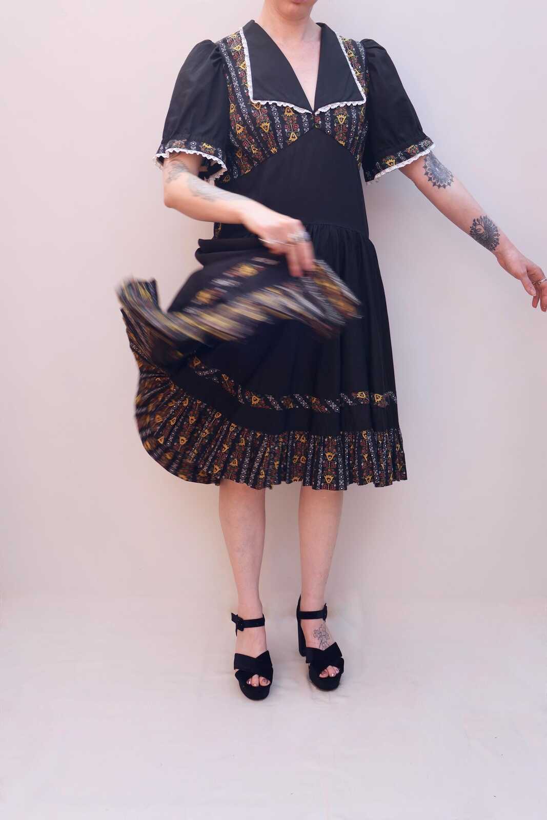 Vintage 70s Prairie Dress